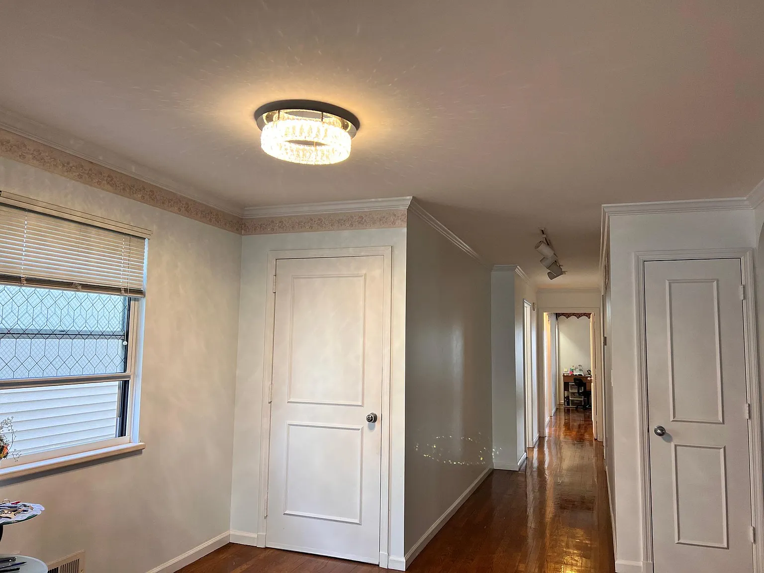 3 bed, 1600 sqft, $3,000 — Photo 3