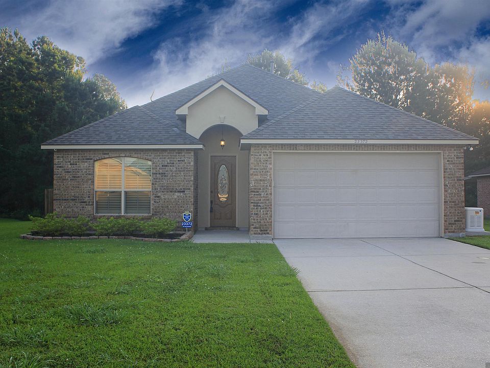 1st image of 23372 Conifer Dr