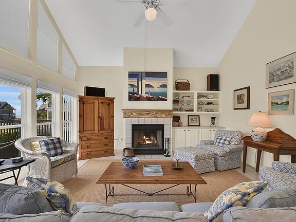 4th image of 3403 Petite Cir
