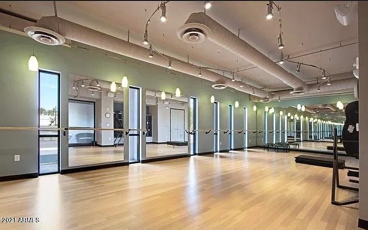 1 bed, 847 sqft, $1,700 — Photo 4