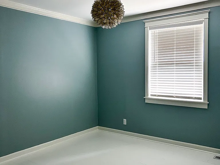 3926 Greenleaf Ave — Photo 8