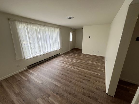 2nd image of 211 McMillan Ct