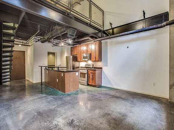 3rd image of 3110 Thomas Ave APT 109