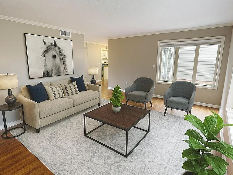 2140 Fort Harrods Dr #7 — Photo 2