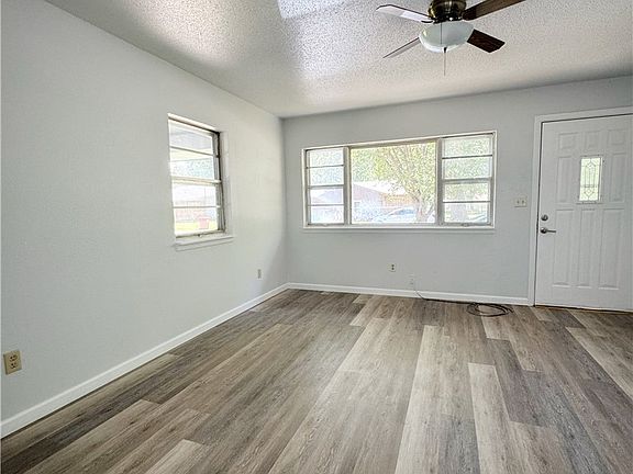 5th image of 1008 N 4th St