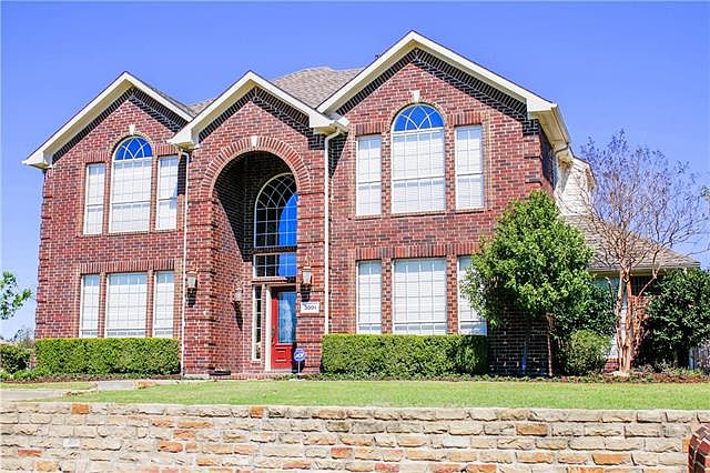 1st image of 3001 Bluewood Dr