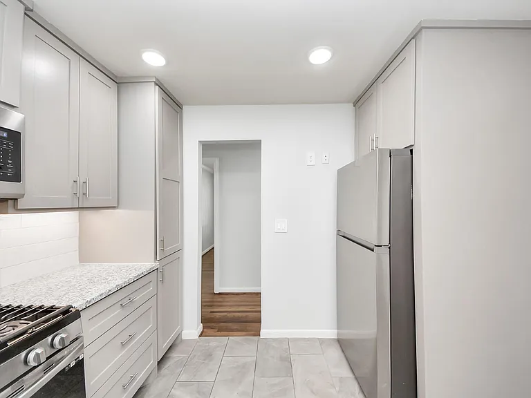 5003 Enyart St — Photo 18