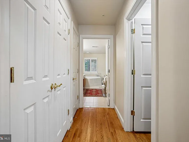1309 McLean Crest Ct — Photo 28