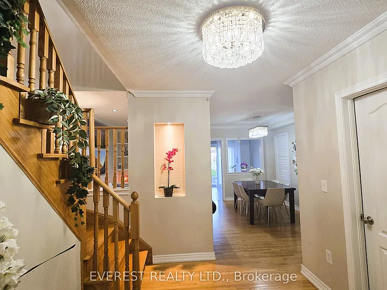 7285 Gagliano Dr — Photo 6
