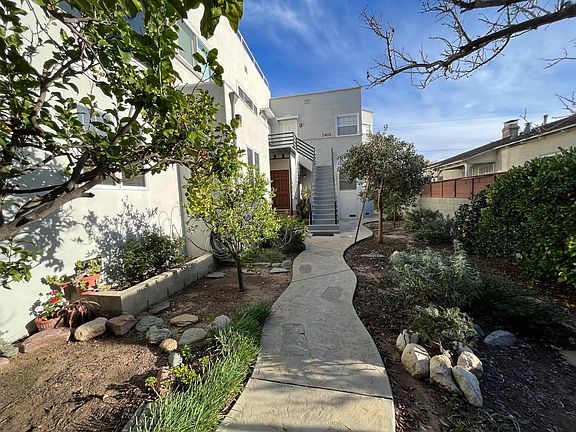 2nd image of 2402 Oak St #D