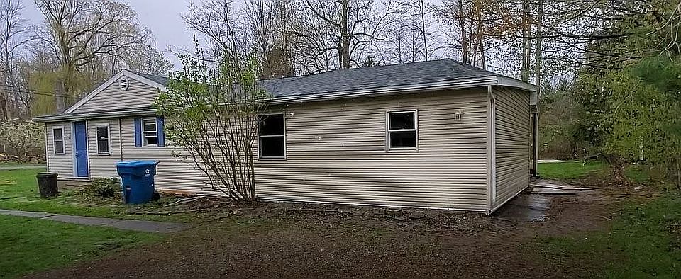 1st image of 9392 Orange St
