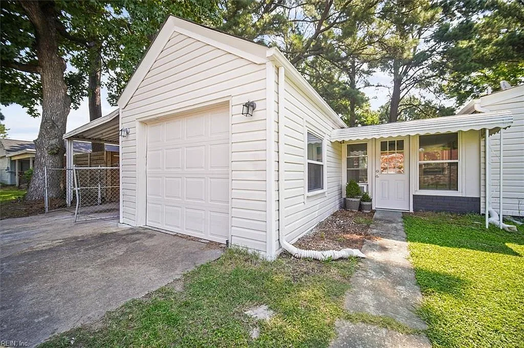 3 bed, 1930 sqft, $2,300 — Photo 4