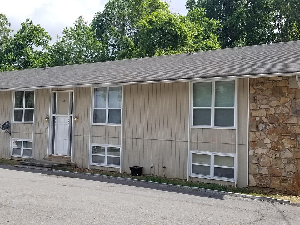 1st image of 806 Flanders Ln