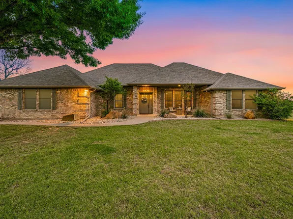 5910 Dog Leg Ct, Granbury, TX 76049