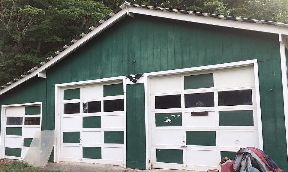 2nd image of 658 Trumbulls Corners Rd