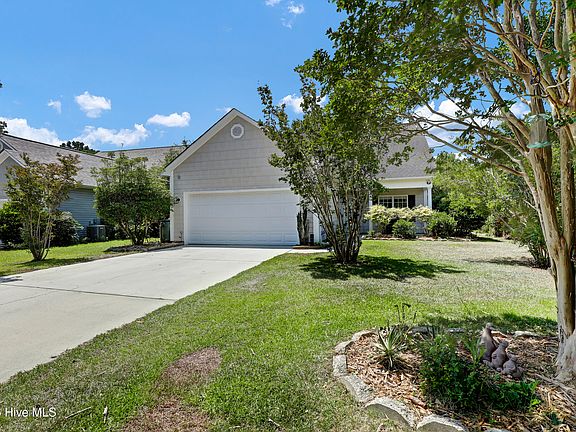 3rd image of 126 Leeward Lane