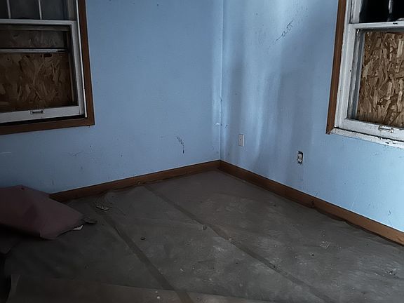 5th image of 4013 2nd Ave