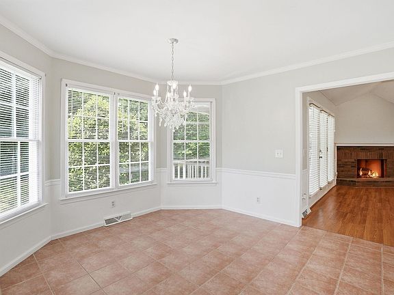 2nd image of 101 Emerald Way