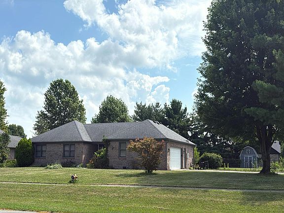 2nd image of 1426 Temple Dr
