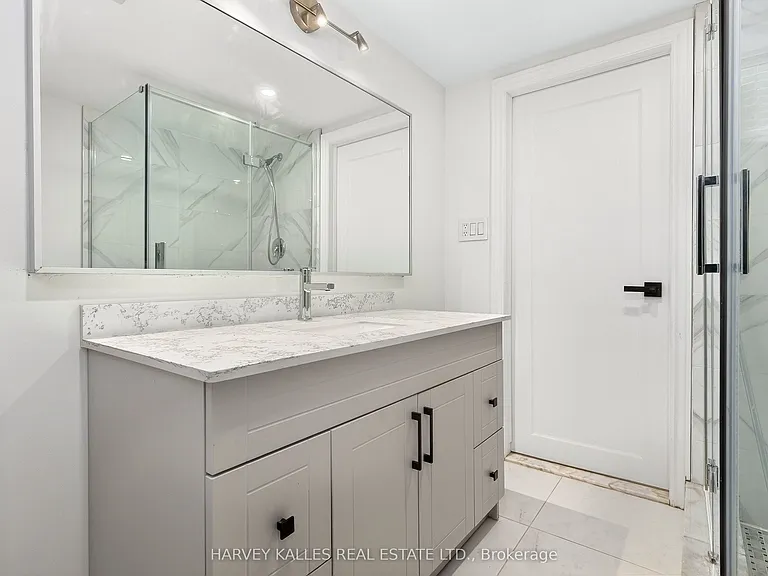 67 Robinglade Dr #BASEMENT — Photo 22