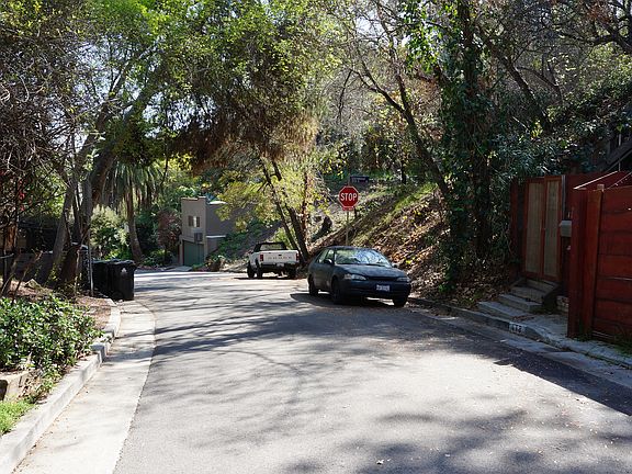 3rd image of 406 W Avenue 42