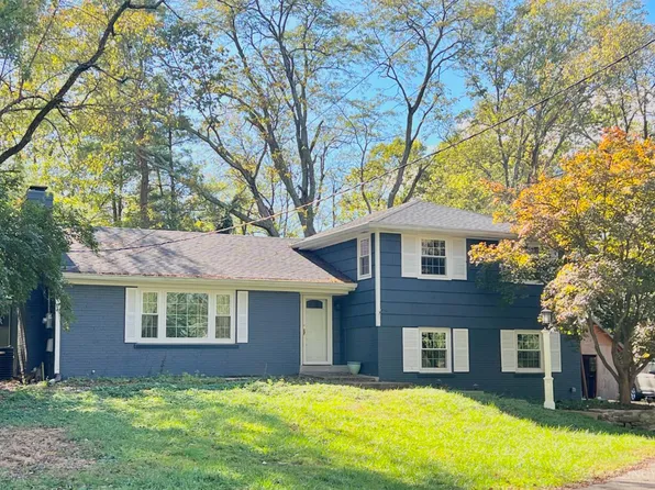 831 Douglas Ave, Terrace Park, OH 45174