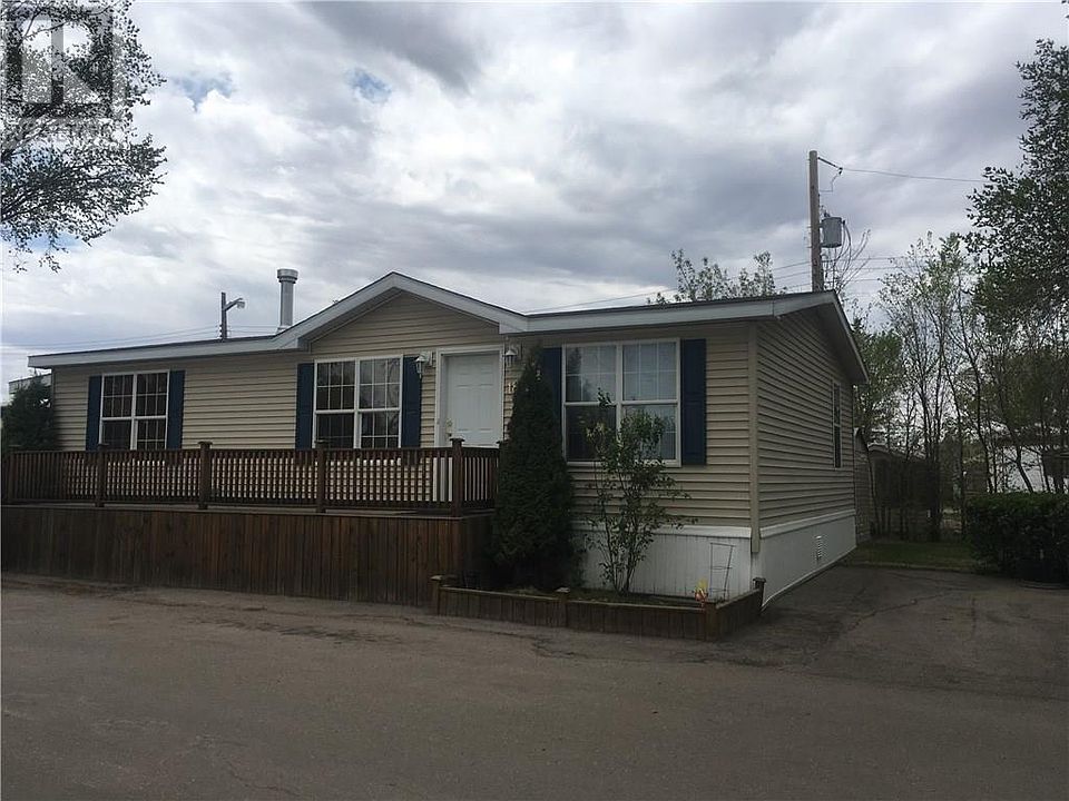 1st image of D 18 1400 12th Ave