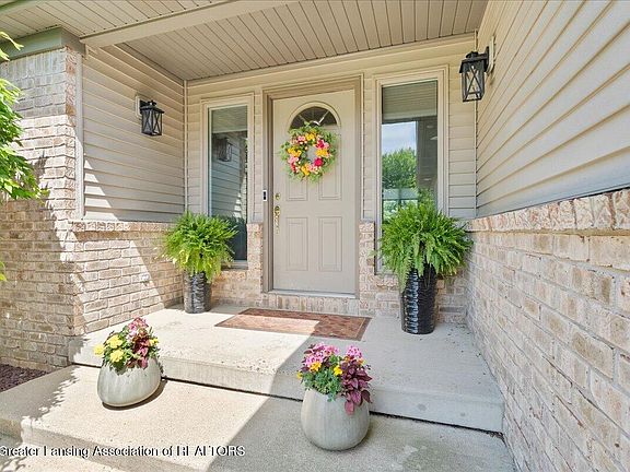 4th image of 1003 Oneida Woods Trl