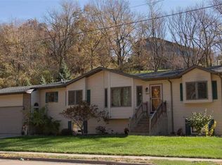 3000 Carter Rd, Dubuque, IA 52001