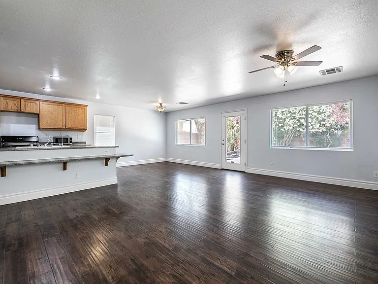 367 Dog Leg Dr — Photo 22