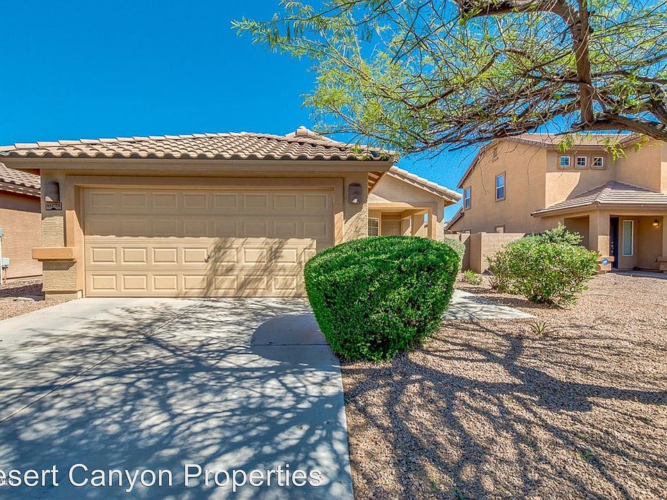 2nd image of 41270 W Cahill Dr