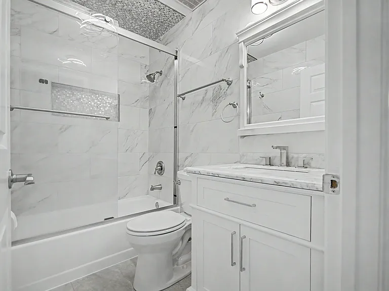 2501 Eastern Point Ct — Photo 17