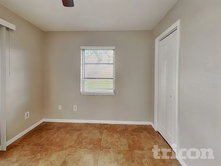 20336 Peachland Blvd — Photo 10