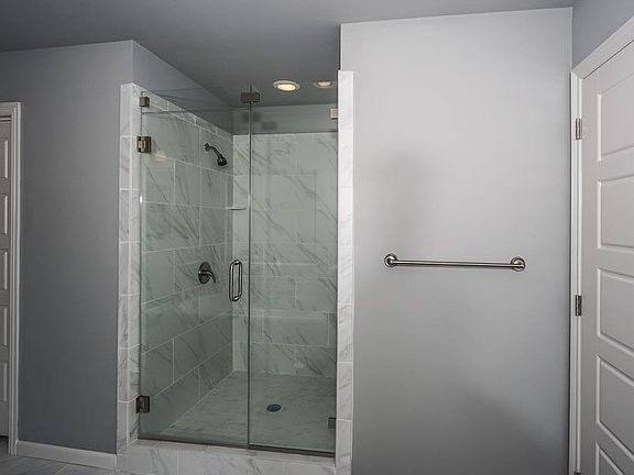 4th image of 18601 Trail Pine Ln