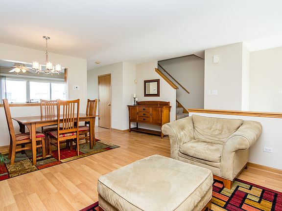 5th image of 17440 Sauk Dr