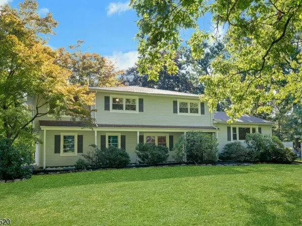 15 Camelot Way, Parsippany-Troy Hills Twp., NJ 07054