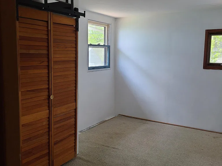 7548 Lakeshore Dr — Photo 10
