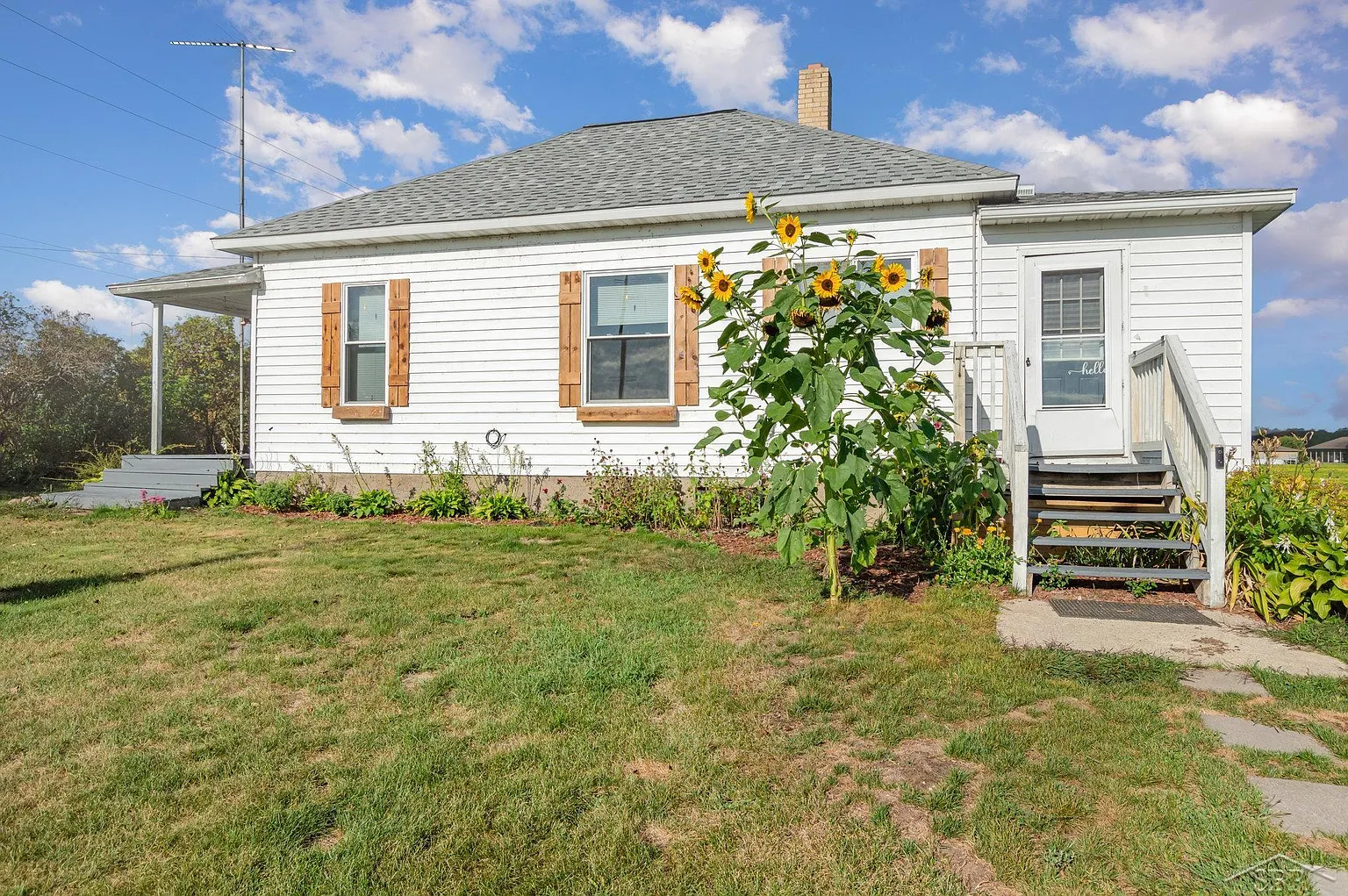 587 W Townline 16 Rd photo 1