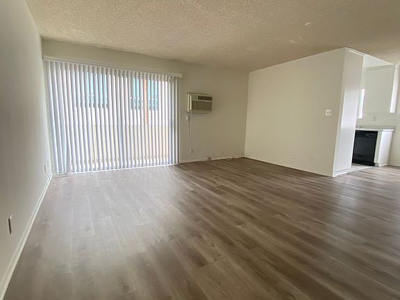 2nd image of 10558 Eastborne Ave APT 9