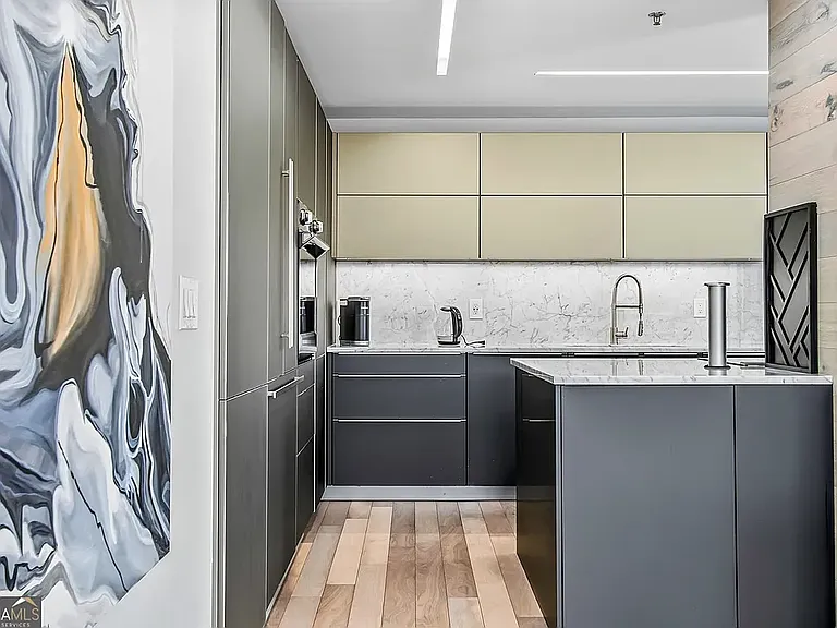 1280 W Peachtree St NW — Photo 5