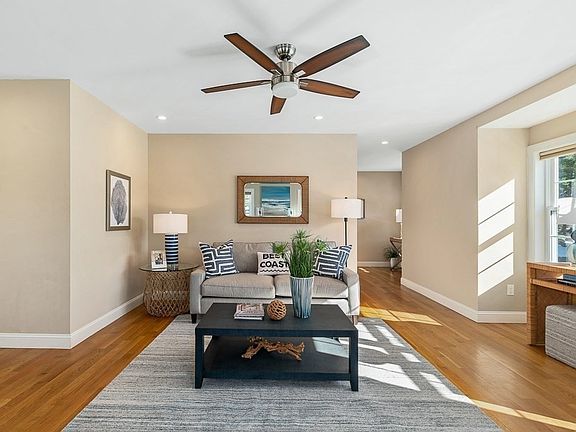 2nd image of 493 Essex Ave #1