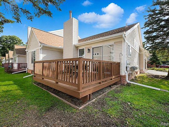 2nd image of 6355 Sheppard Dr #92