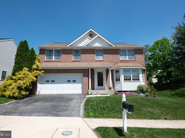 2618 Luiss Deane Dr, Parkville, MD 21234