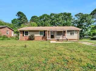 211 Skyline Rd, Greer, SC 29651