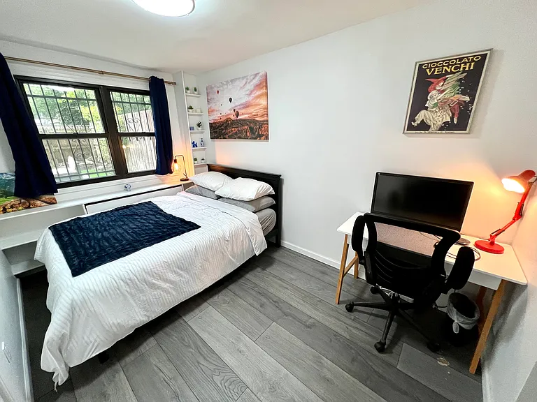 148 W 92nd St #B — Photo 17