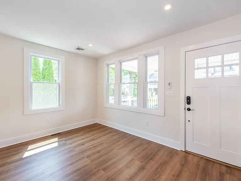 17 William St #A — Photo 8