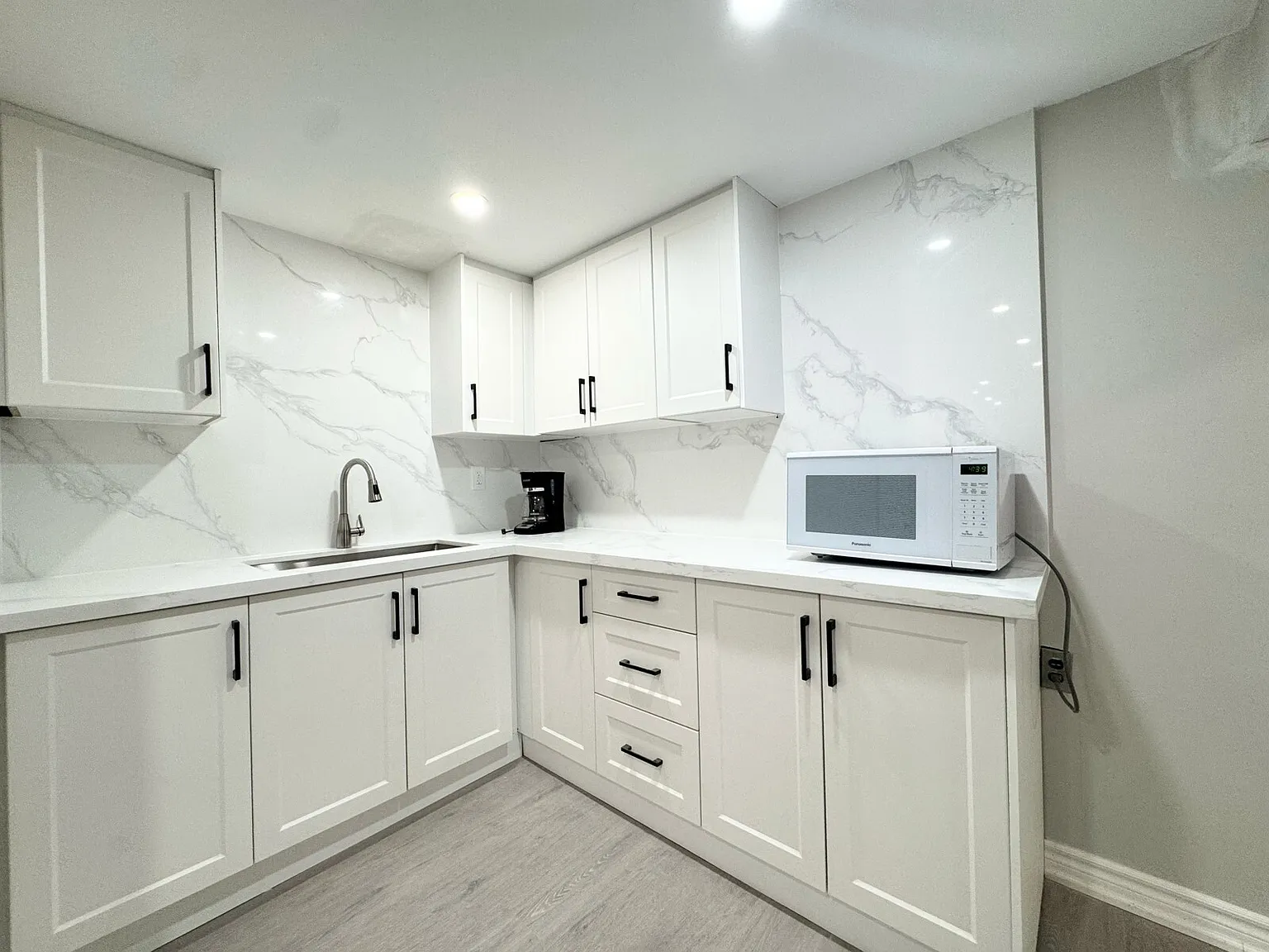 4327 Burnaby Ct #2 photo 1
