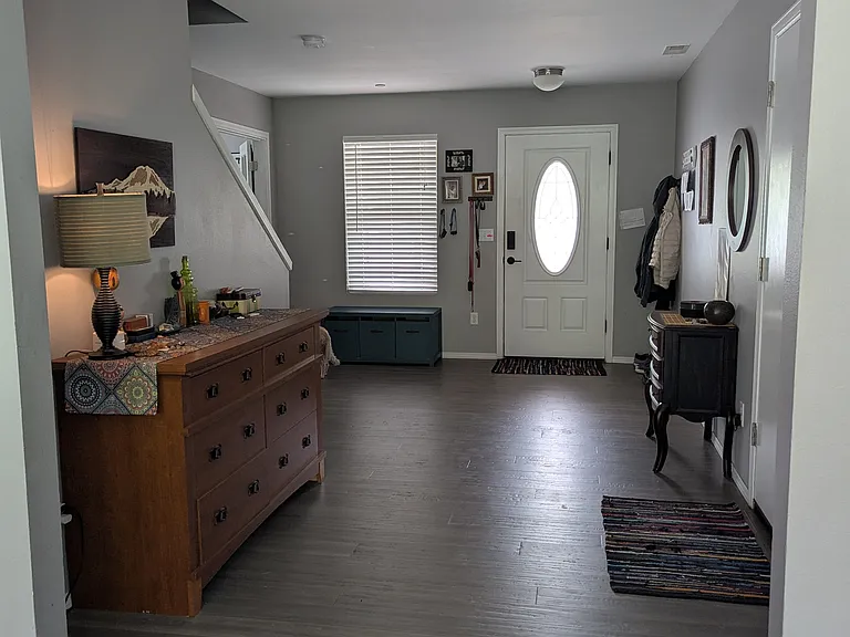 1662 Burnside Pl — Photo 8