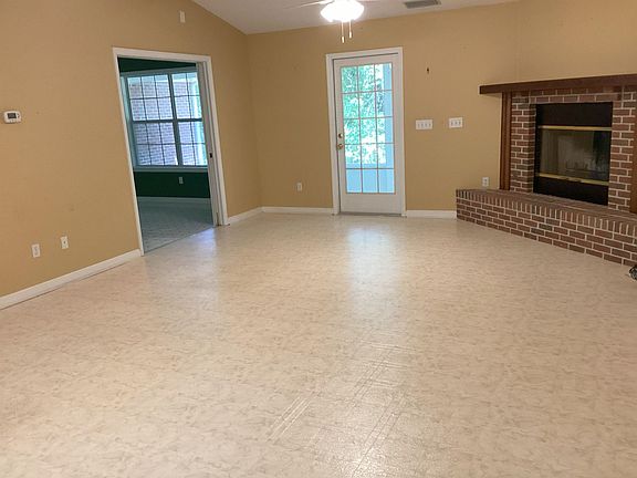 4th image of 254 Woodland Dr