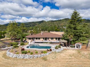 3711 Livingston Rd, Medford, OR 97502